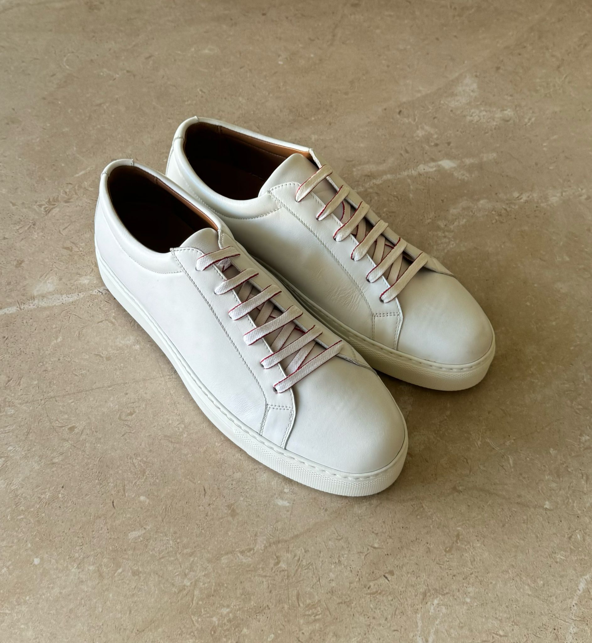 SS - The SF-01 v2 in Calfskin - Final Sample in size 42